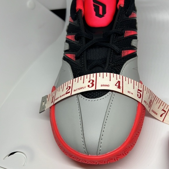 Adidas Dame Certified 3 J Basketball Shoes Youth Size 6 Gray/Black/Red) - Picture 11 of 14